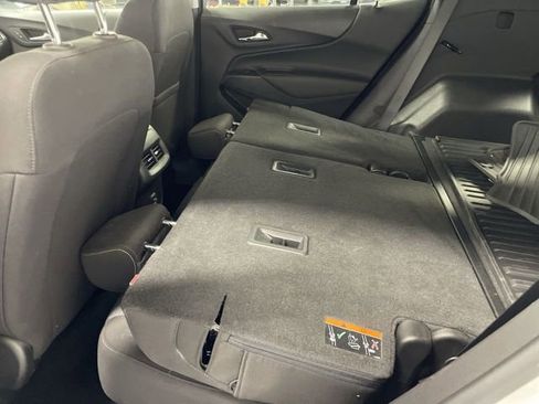 Used 2022 Chevrolet Equinox LT image 24