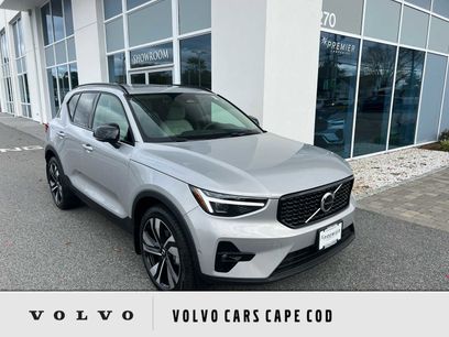 Used 2025 Volvo XC40 B5 Ultra w/ Protection Package Premier