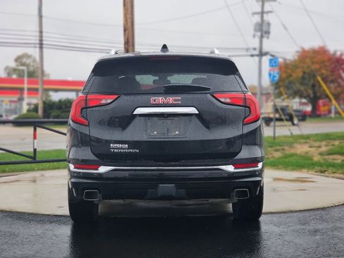 Used 2020 GMC Terrain Denali w/ Denali Premium Package image 6