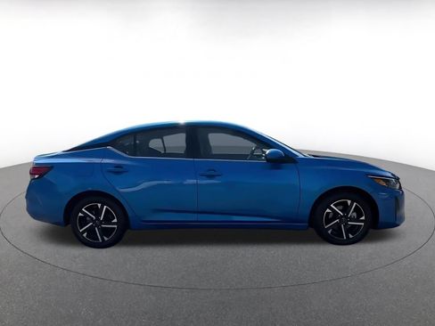 Used 2025 Nissan Sentra SV FWD image 15