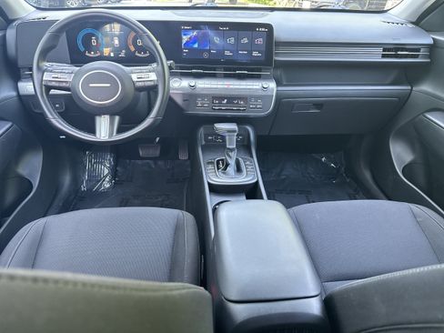 Used 2025 Hyundai Kona SEL AWD/4WD image 14