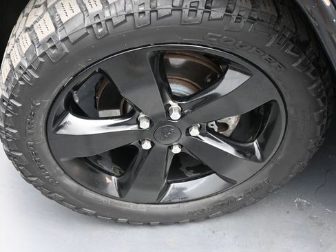 Used 2015 Jeep Grand Cherokee Altitude image 21