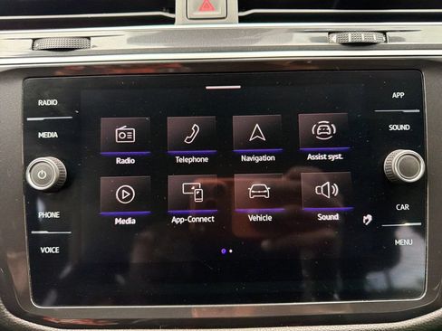 Used 2024 Volkswagen Tiguan SE R-Line w/ MDO Package, Two-Row AWD/4WD image 22