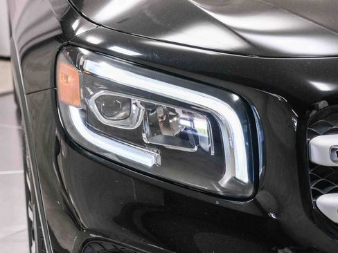 Certified 2023 Mercedes-Benz GLB 250 image 13