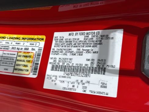 Used 2017 Ford Mustang Shelby GT350 RWD image 32