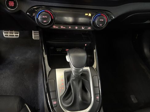 Used 2023 Kia Forte GT-Line w/ GT-Line Premium Package FWD image 18