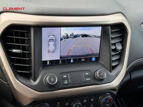 Used 2023 GMC Acadia Denali w/ Denali Technology Package AWD/4WD image 29