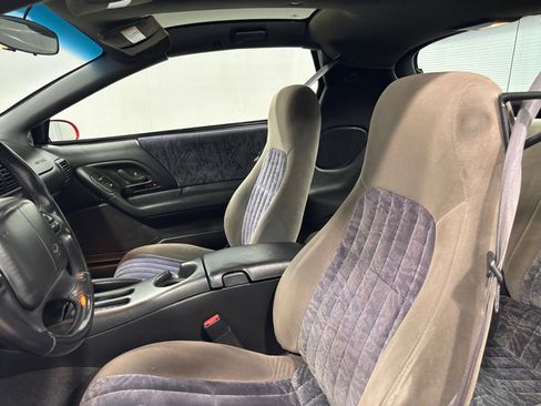 Used 2001 Chevrolet Camaro Z28 w/ Preferred Equipment Group 2 image 12