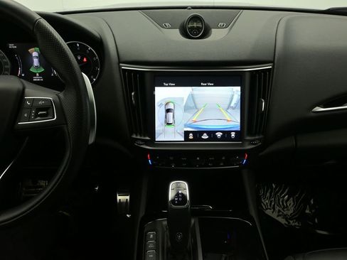 Used 2023 Maserati Levante Modena image 18