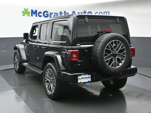 Used 2022 Jeep Wrangler Unlimited Sahara image 26