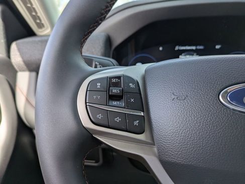 New 2026 Ford Explorer Active w/ Active Comfort Package image 30