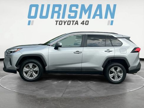 Used 2025 Toyota RAV4 XLE AWD/4WD image 4