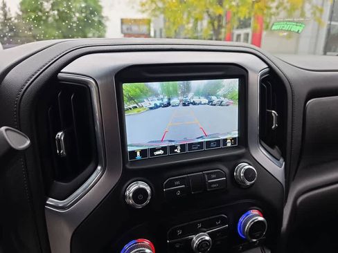 Used 2022 GMC Sierra 3500 SLT w/ Driver Alert Package I AWD/4WD image 17