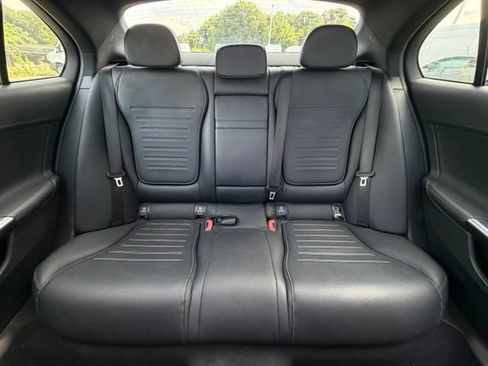 Used 2023 Mercedes-Benz C 300 4MATIC Sedan image 16