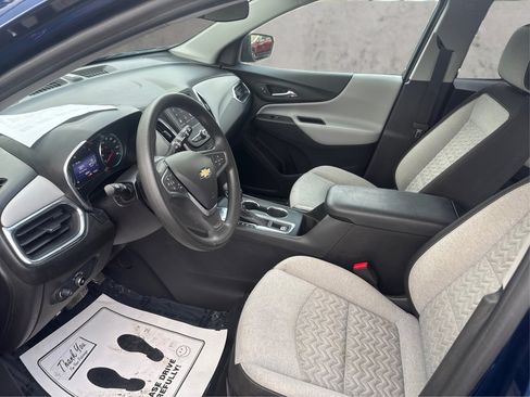 Used 2022 Chevrolet Equinox LS w/ LS Convenience Package FWD image 11