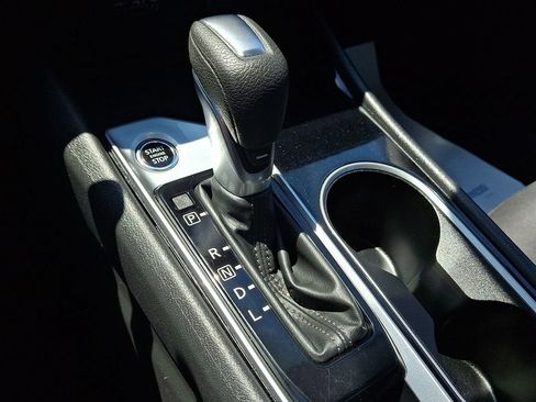 Used 2024 Nissan Altima 2.5 SV FWD image 16