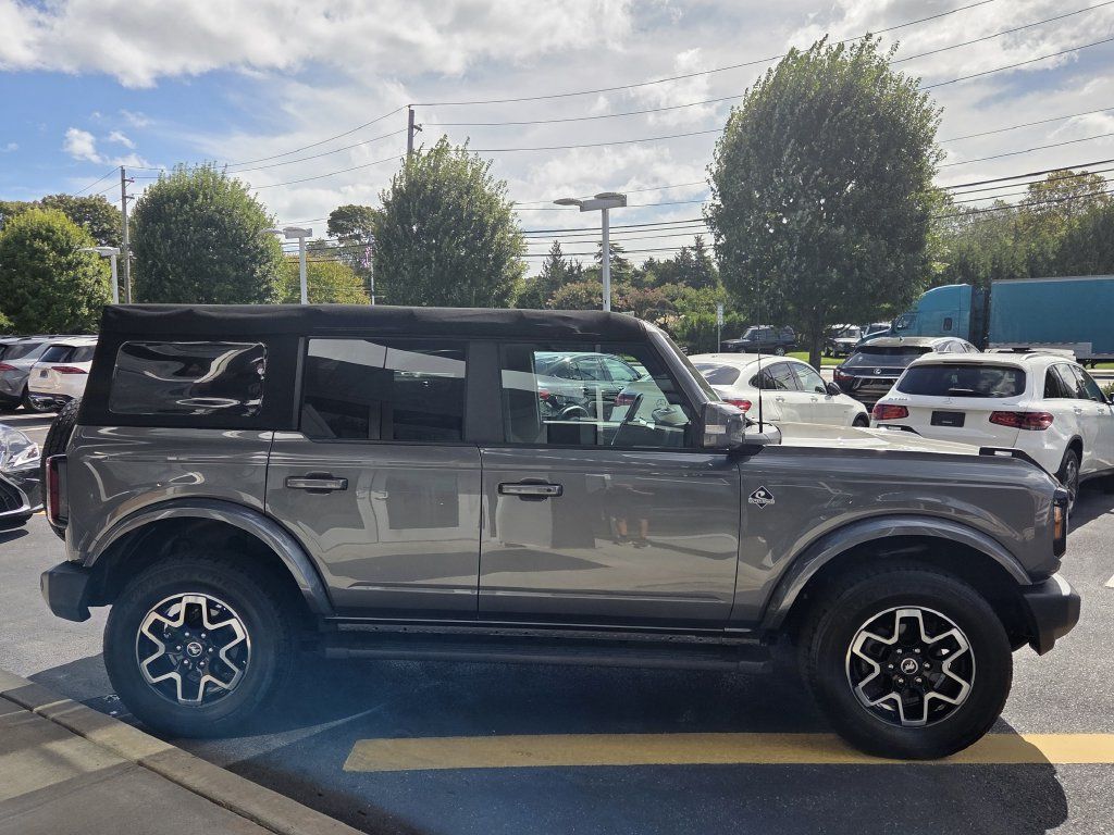 Used 2022 Ford Bronco Outer Banks AWD/4WD image 7