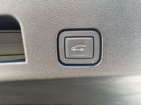 Certified 2024 GMC Acadia Denali image 10