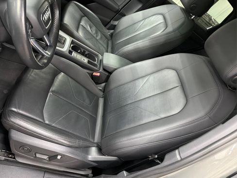 Used 2020 Audi Q3 2.0T Premium w/ Convenience Package AWD/4WD image 16