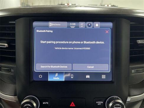 Used 2024 RAM 2500 Big Horn w/ Bed Utility Group image 29