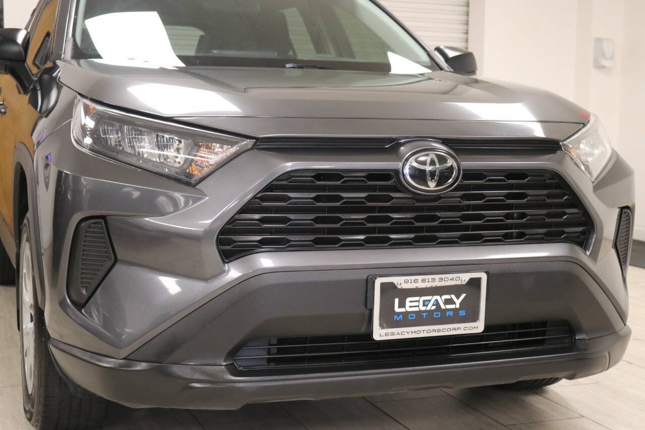 Used 2020 Toyota RAV4 LE w/ Carpet Mat Package AWD/4WD image 87