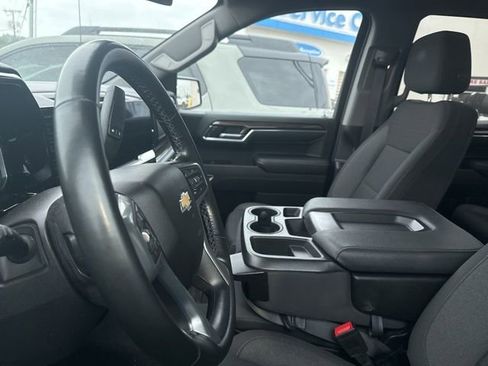 Used 2023 Chevrolet Silverado 1500 LT AWD/4WD image 28