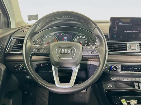 Used 2023 Audi Q5 2.0T Premium w/ Convenience Package AWD/4WD image 17