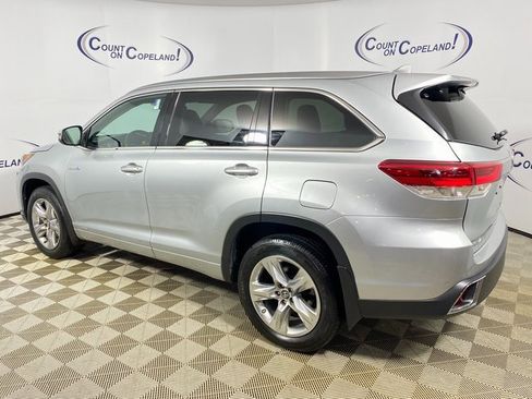 Used 2018 Toyota Highlander Limited image 4