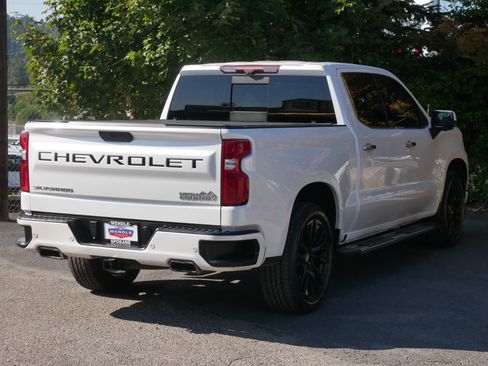 Used 2021 Chevrolet Silverado 1500 High Country w/ Technology Package image 27