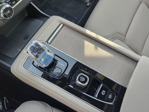 New 2026 Volvo XC90 T8 Plus w/ Protection Package Premier image 10