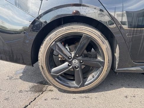 Certified 2023 Nissan Sentra SR w/ Midnight Edition Package image 9