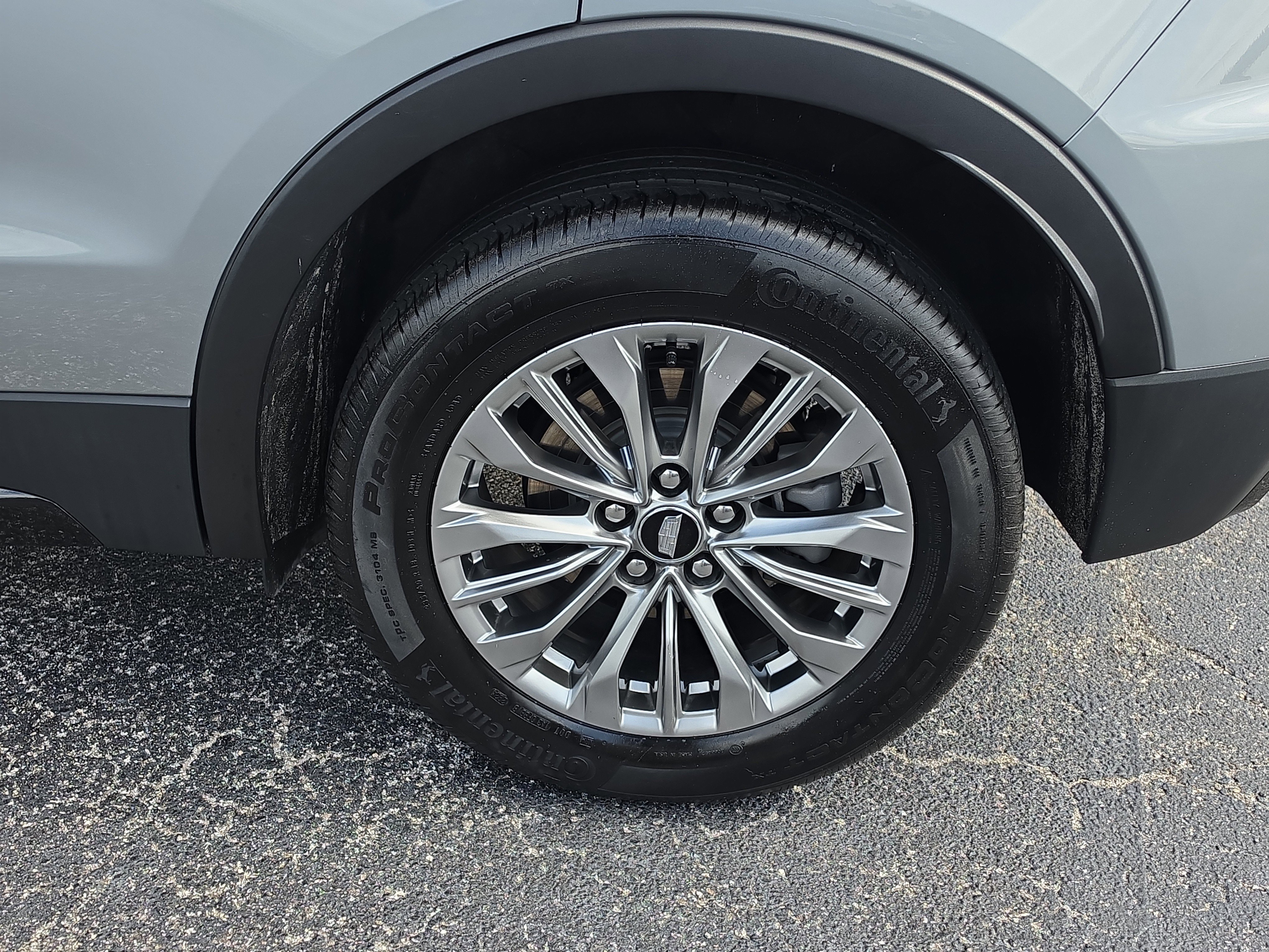 Certified 2025 Cadillac XT4 Premium Luxury FWD image 5