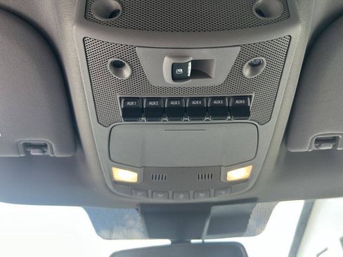 Used 2021 Ford F250 Lariat w/ Lariat Ultimate Package AWD/4WD image 33