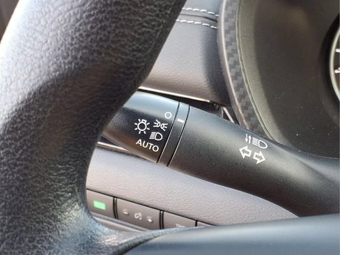 Used 2024 Nissan Sentra SV FWD image 19