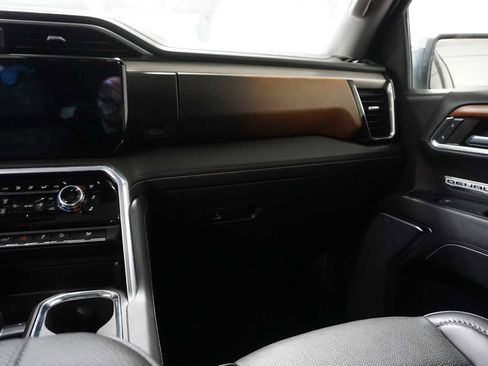 Used 2023 GMC Sierra 1500 Denali image 19