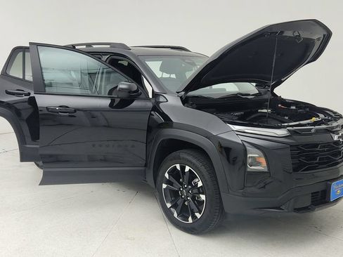 Certified 2026 Chevrolet Equinox RS FWD image 9