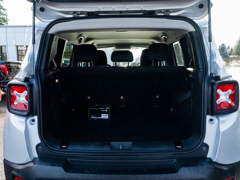 Used 2020 Jeep Renegade Latitude image 8