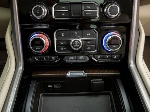 Used 2021 GMC Yukon Denali image 25