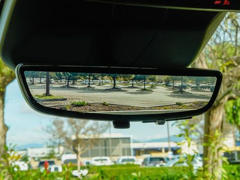 Used 2022 Cadillac Escalade ESV Premium Luxury w/ LPO, Floor Liner Package image 24