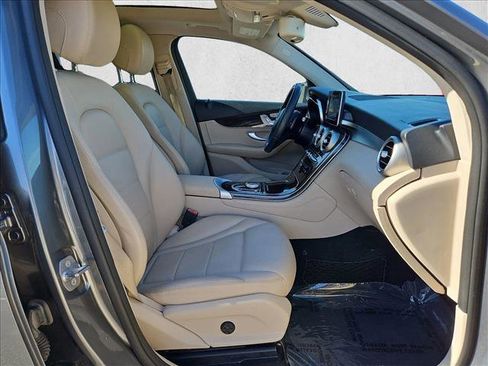 Used 2017 Mercedes-Benz GLC 300 image 23
