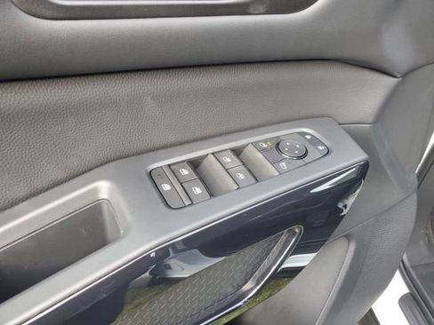 New 2025 Nissan Pathfinder SV w/ Cargo Package image 20