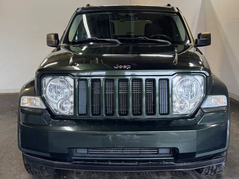 Used 2011 Jeep Liberty Sport w/ Popular Equipment Group image 3