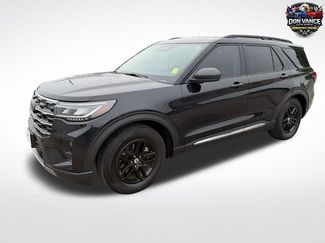 Used 2025 Ford Explorer Active w/ Active Comfort Package RWD video 2