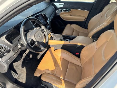 Used 2022 Volvo XC90 T6 Inscription w/ Advanced Package AWD/4WD image 5