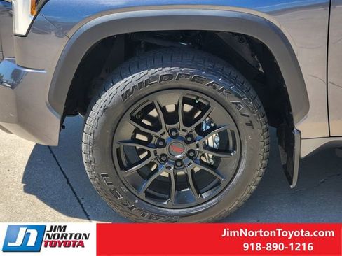 Used 2025 Toyota Tundra SR5 w/ SR5 Premium Package RWD image 13