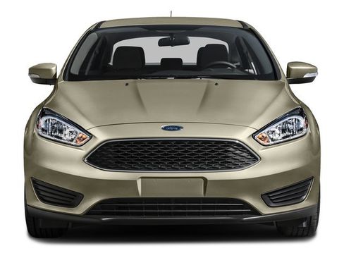 Used 2016 Ford Focus SE FWD image 4