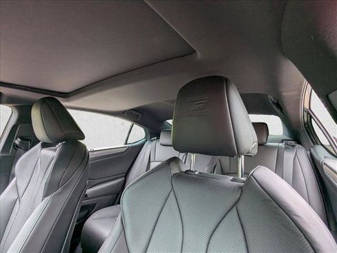 Used 2023 Lexus ES 350 F Sport image 18