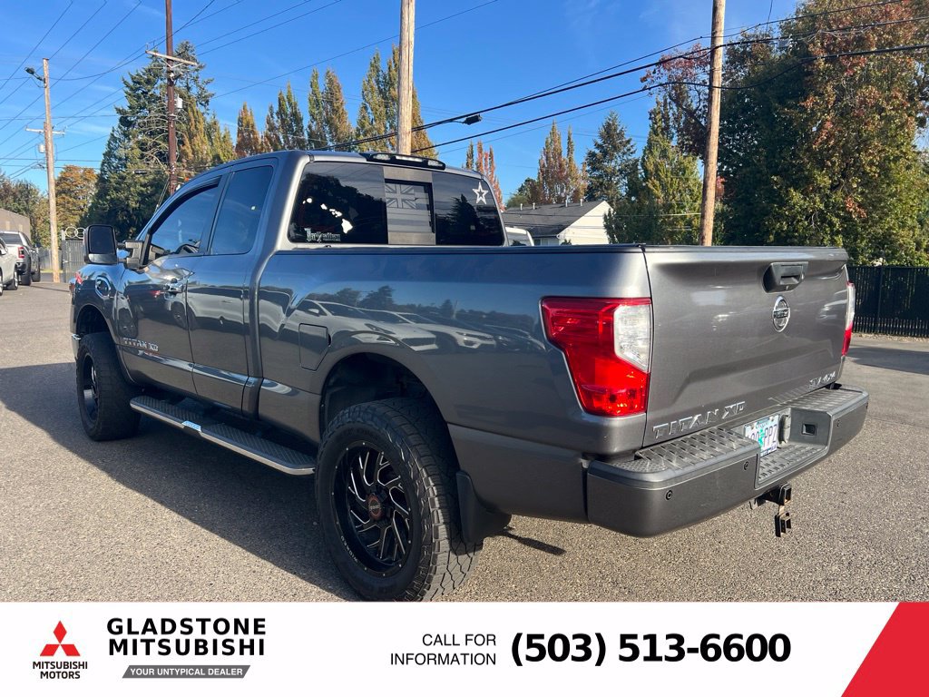 Used 2017 Nissan Titan SV AWD/4WD image 5
