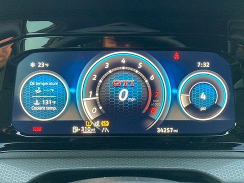 Used 2022 Volkswagen GTI SE image 14
