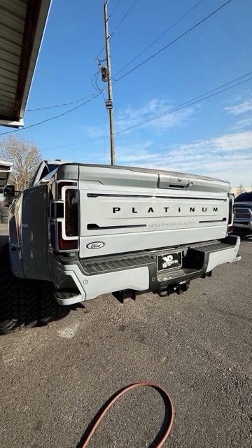Used 2026 Ford F450 Platinum w/ FX4 Off-Road Package AWD/4WD image 4